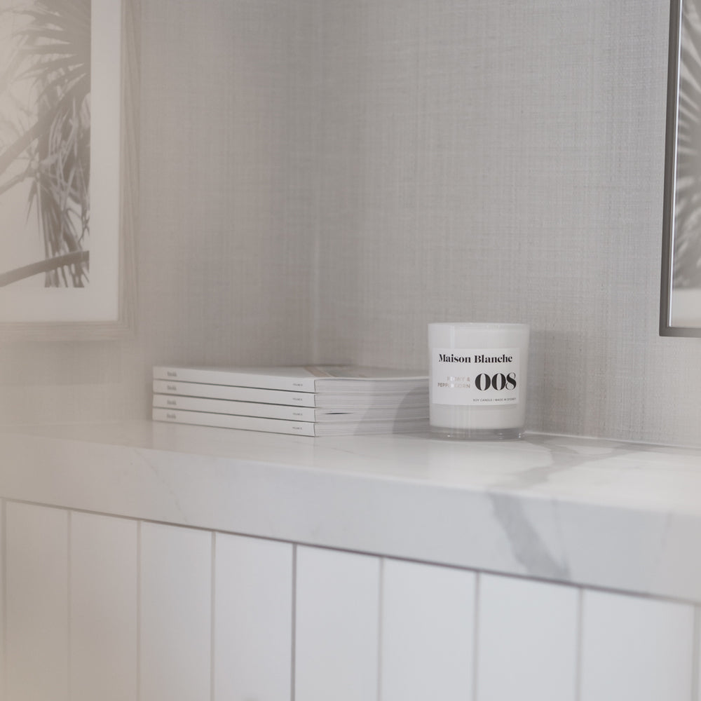 🌸 008 Peony & Peppercorn Medium Candle Maison Blanche ✨🕯️💗 - Floral, fresh, subtly spicy