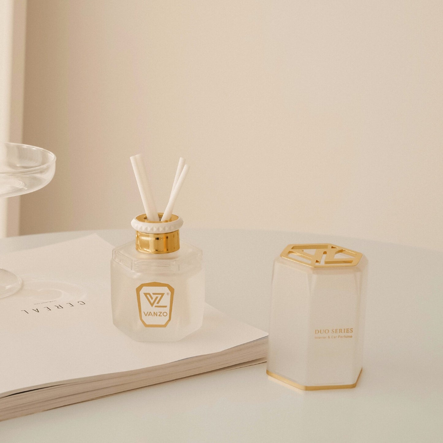 🍐 English Pear & Freesia - 3366 VANZO Car Diffuser  ✨🚗 - Fresh, floral, feminine