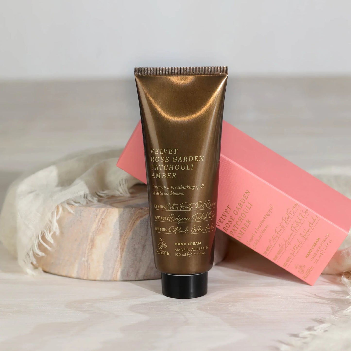 🌹 Velvet Rose Garden, Patchouli & Amber – Hand Cream (100ml) By Urban Rituelle