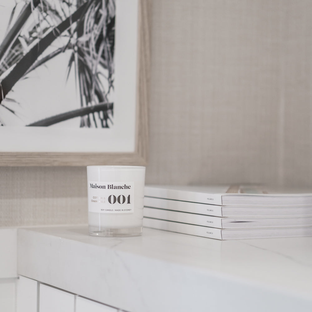 🌿 001 Cotton & Chamomile Medium Candle Maison Blanche 🕯️✨ - Fresh, airy, calming