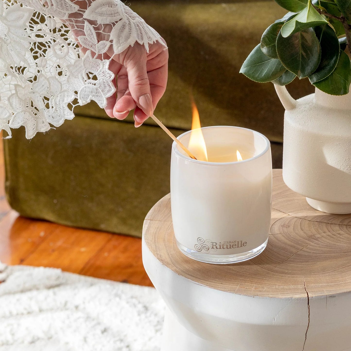 🍋 Lemongrass, Mandarin Zest, Tahitian Lime & Sandalwood Scented Soy Candle (400g）By Urban Rituelle 🌿🍊🍈 -  smooth, creamy