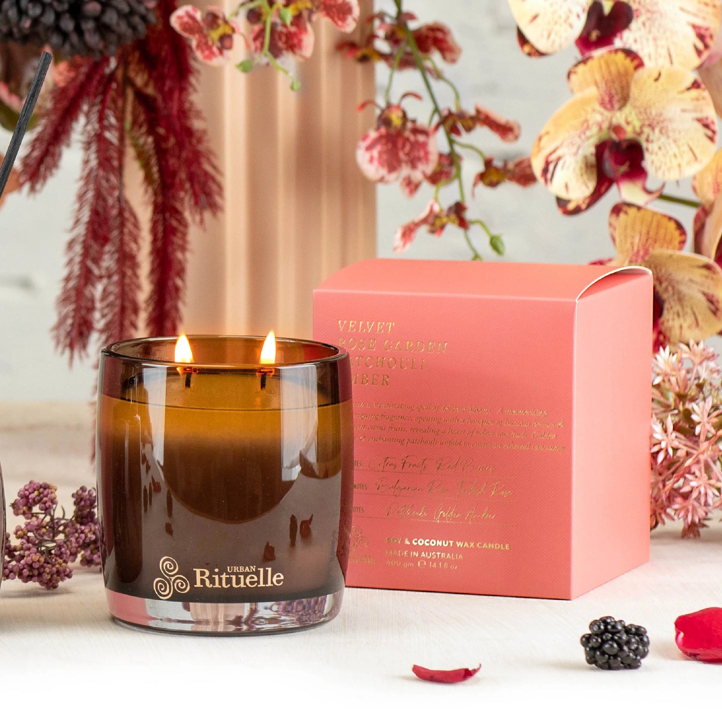 🌹 Velvet Rose Garden, Patchouli & Amber Scented Soy Candle (400g) By Urban Rituelle🌹🌿✨ - floral, warm