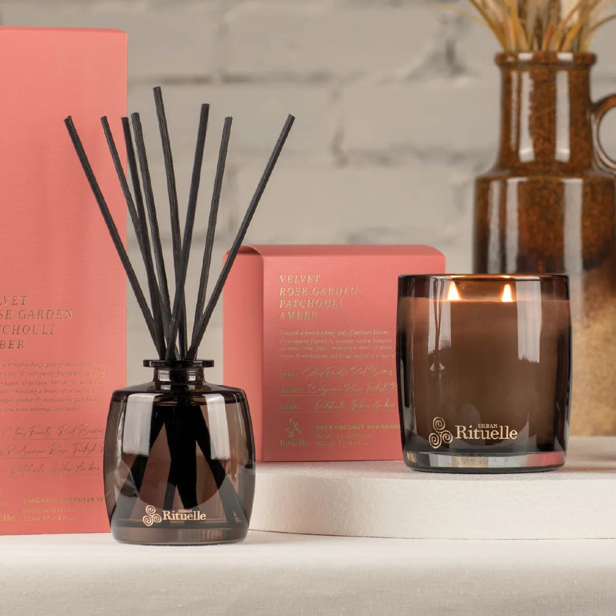 🌹 Velvet Rose Garden, Patchouli & Amber Fragrance Diffuser Set (220ml) By Urban Rituelle - Elegant, romantic, and softly sensual. 💫