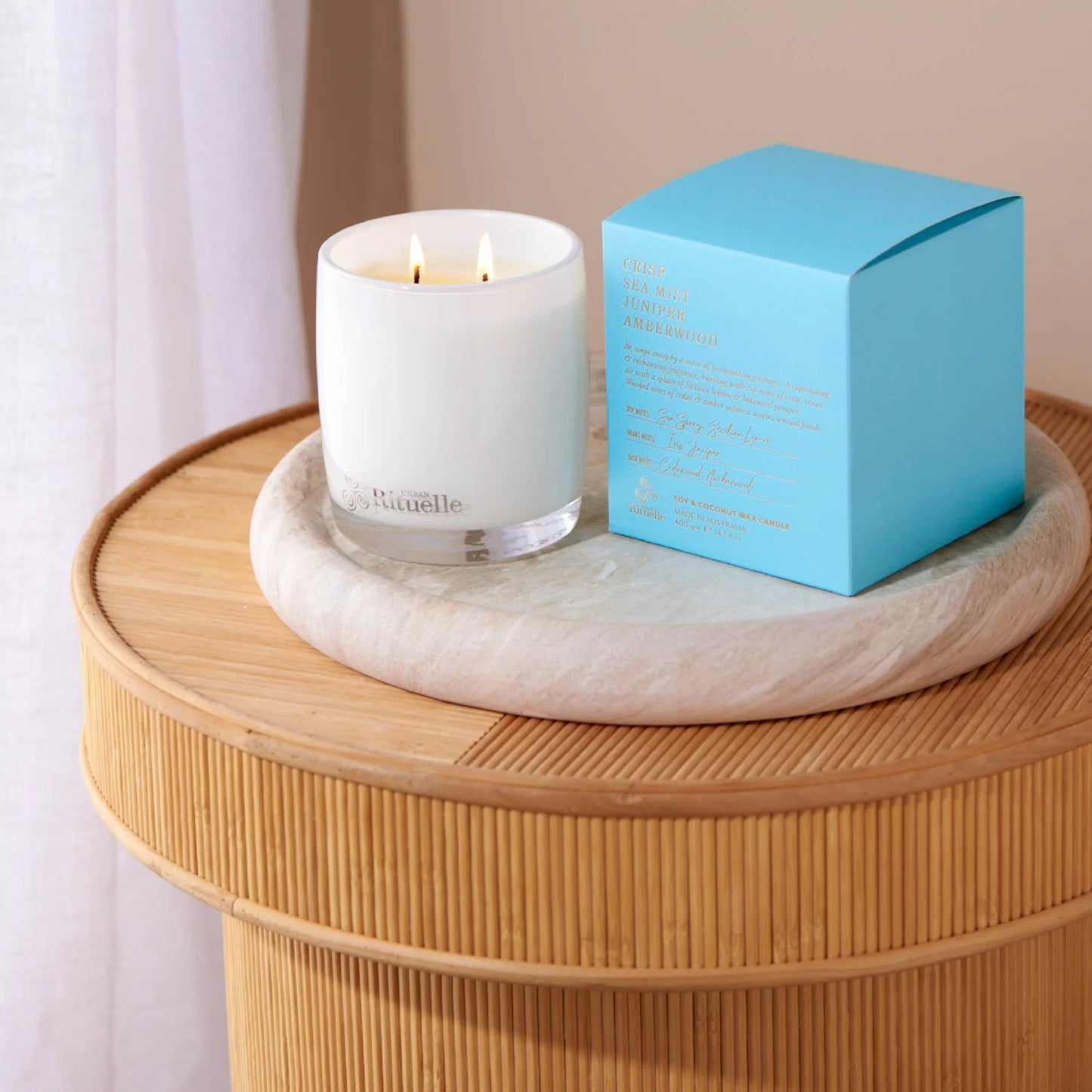 🌊 Crisp Sea Mist, Juniper, Amberwood Scented Soy Candle 400g by Urban Rituelle 🌊🌿🪵 - woody, aromatic