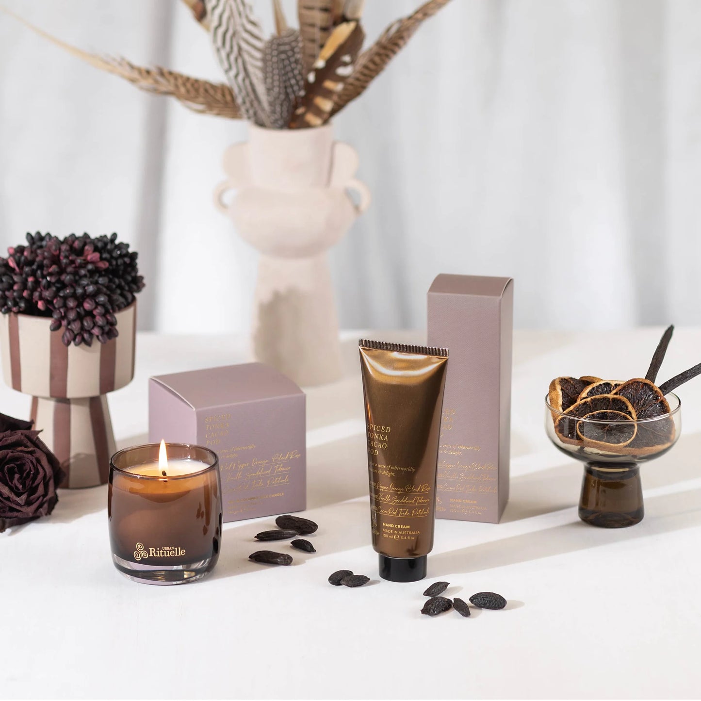 🍫 Spiced Tonka & Cacao Pod – Hand Cream (100ml) By Urban Rituelle