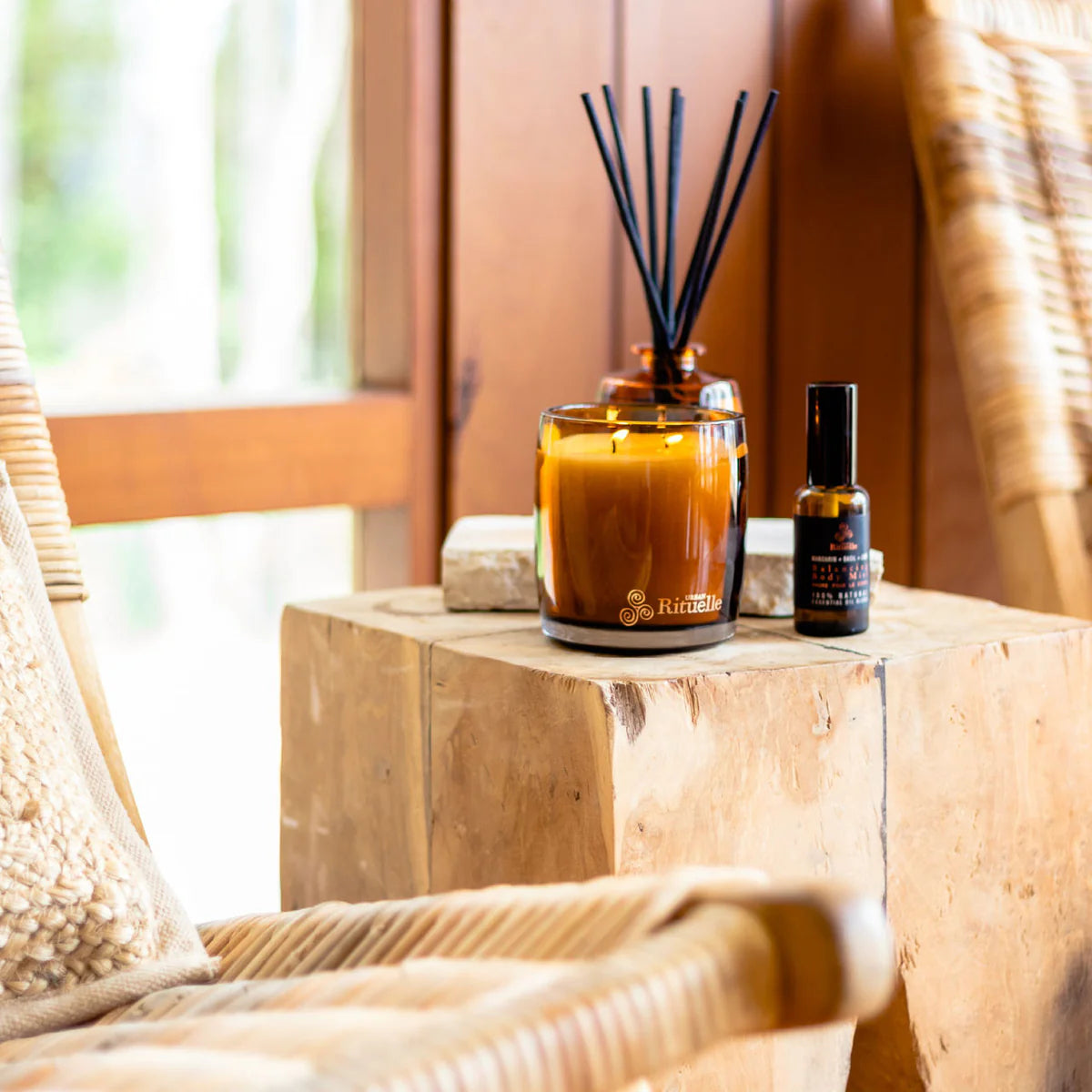 🍊 Mandarin, Basil & Lime Scented Soy Candle (400g) By Urban Rituelle 🍊🌿🍋 - Zingy. Uplifting. Fresh.